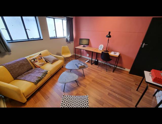 210M² FULL FLOOR TO LET IN WOODSTOCK